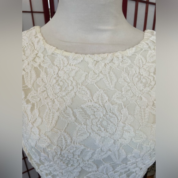SPEECKLERS Cream Lace Overlay Party Dress - Picture 3 of 6